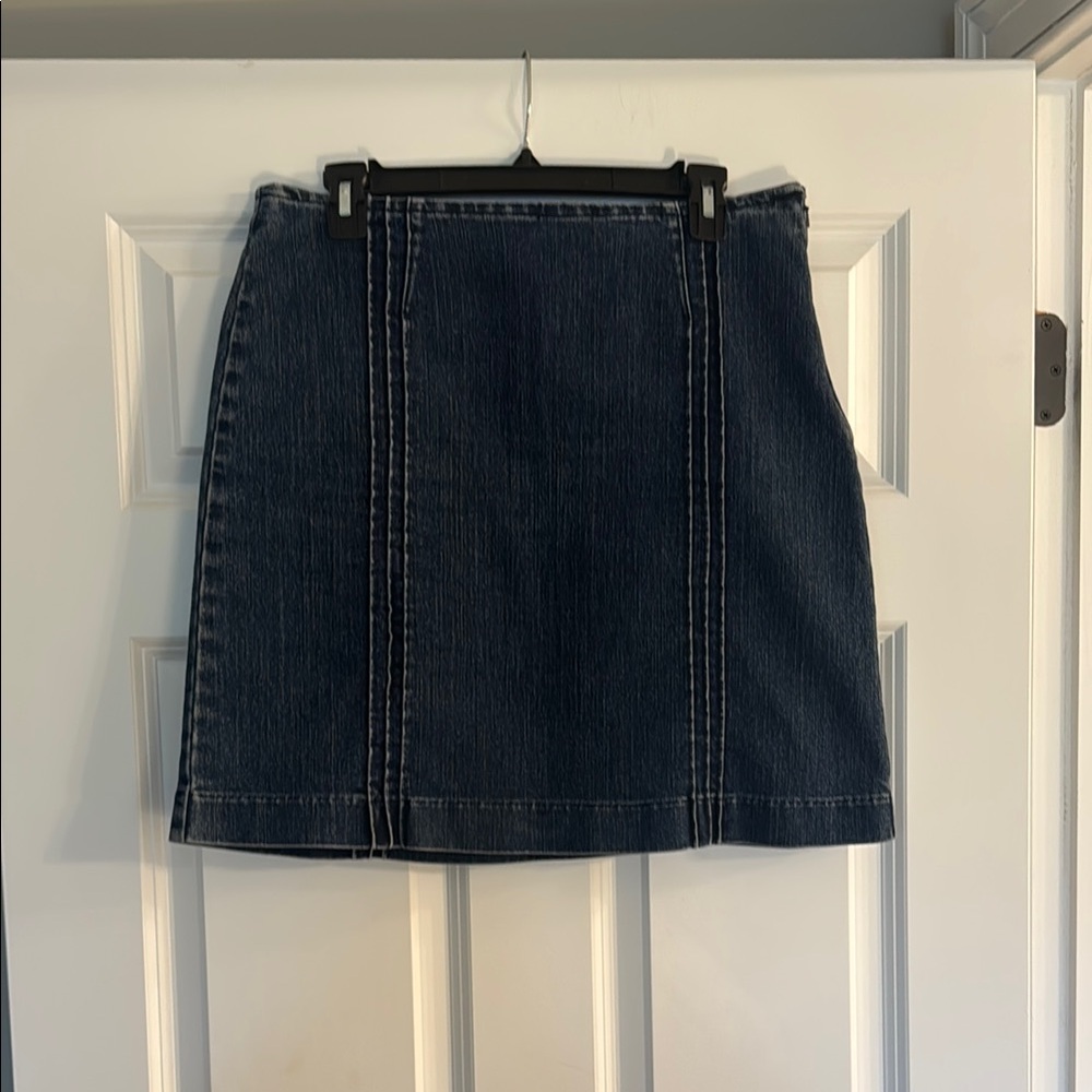 Calvin Klein Jeans A-Line Denim Skirt--Size 6